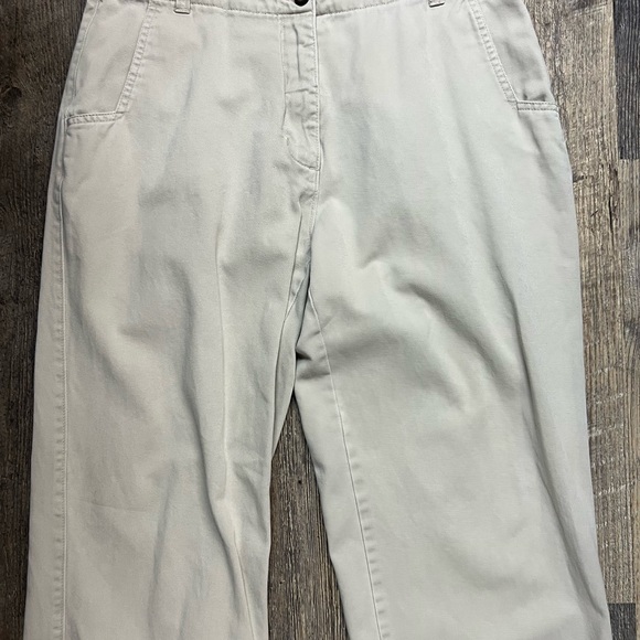 Ladies size 8 Woolrich khaki Pants - Picture 5 of 7